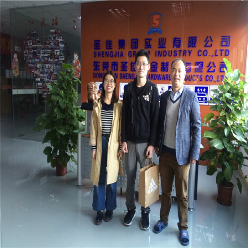 일본 전자 담배 고객 방문 Shengjia